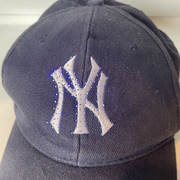 New York Yankees Light Up LED Lightwear Hat NY Cap Adjustable Baseball Unisex - Picture 3 of 12